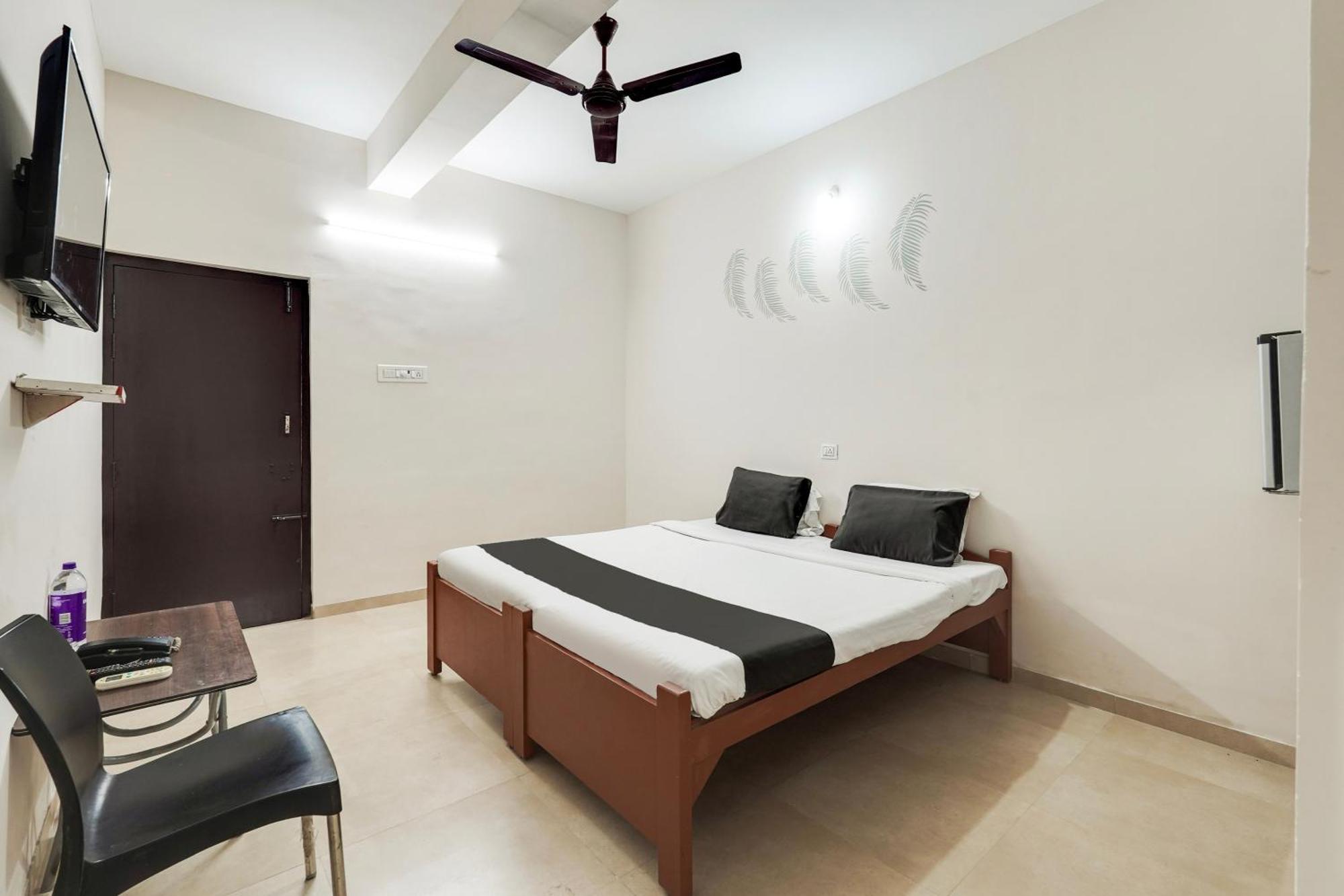 Hotel O Golden Stay Inn Vellore Kültér fotó
